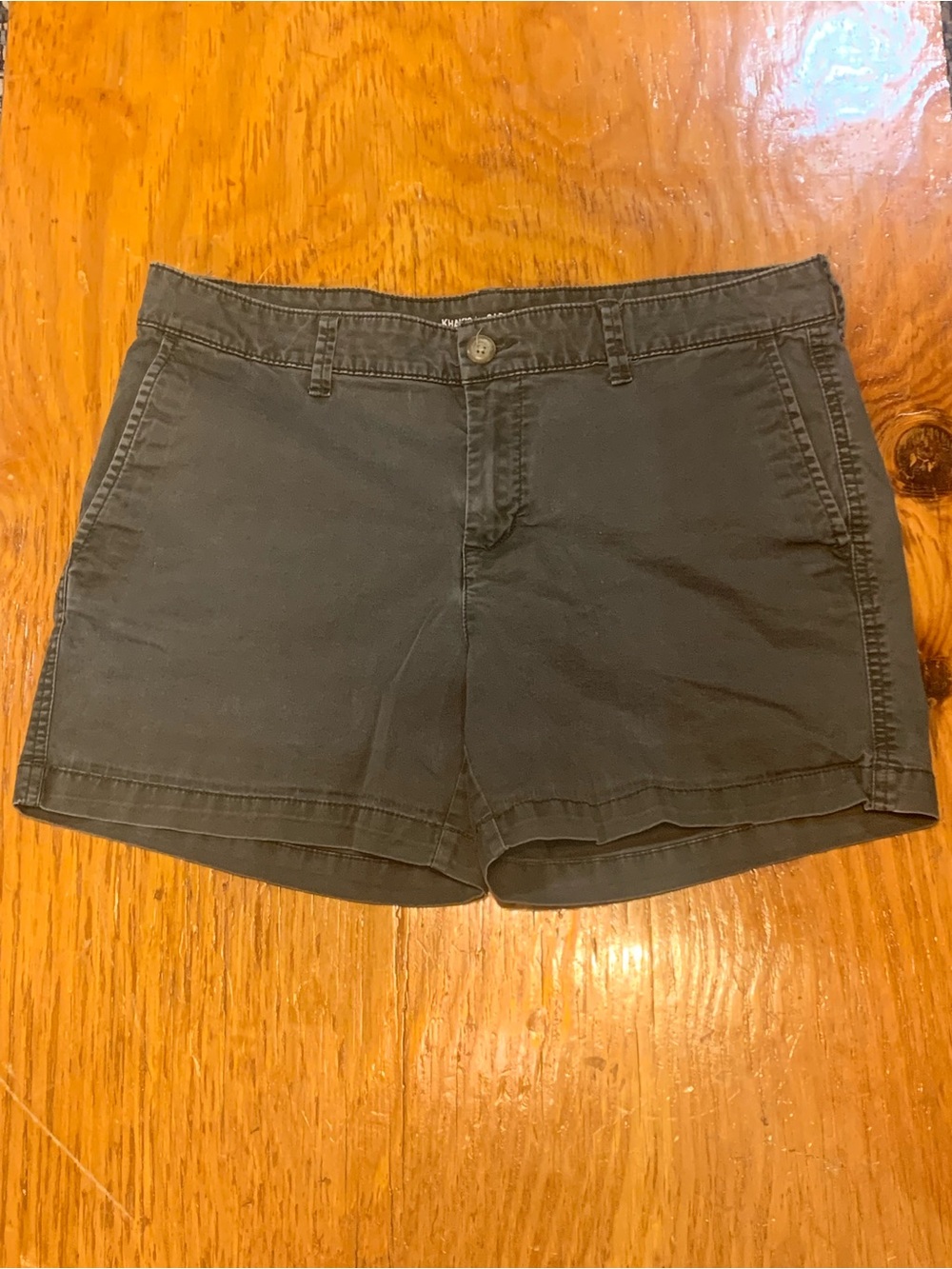 Women’s Gap shorts. Size 8